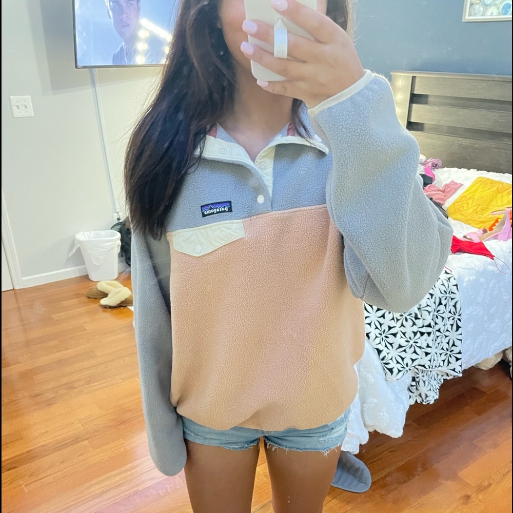 patagonia gray and coral synchilla